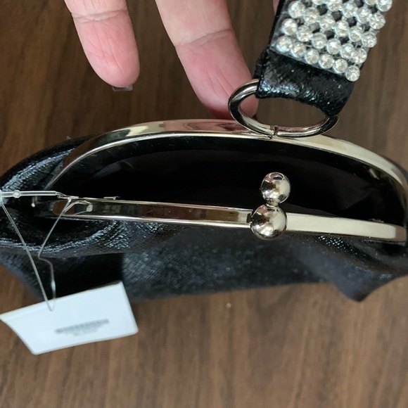 Black evening purse - Picture 7 of 13